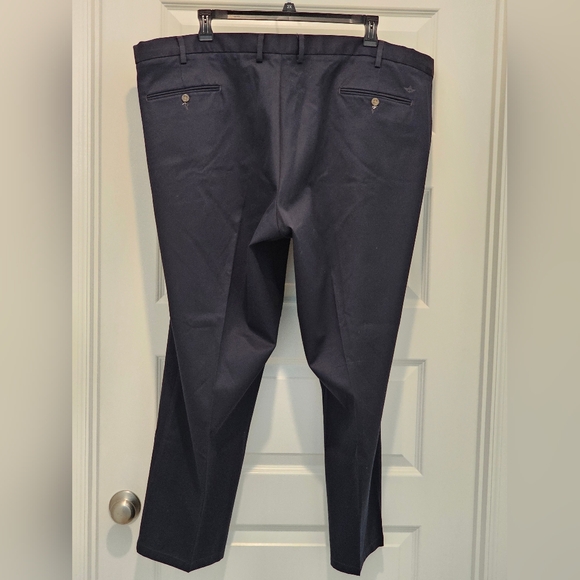 Dockers Signature Khaki, EUC, Size 50 - Picture 6 of 6